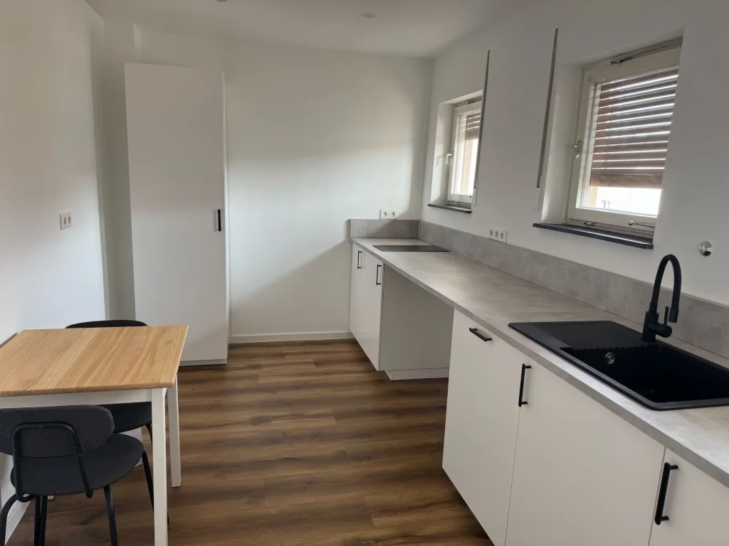 Frisch renoviertes Doppelzimmer am Wöhrder See - Bild 7